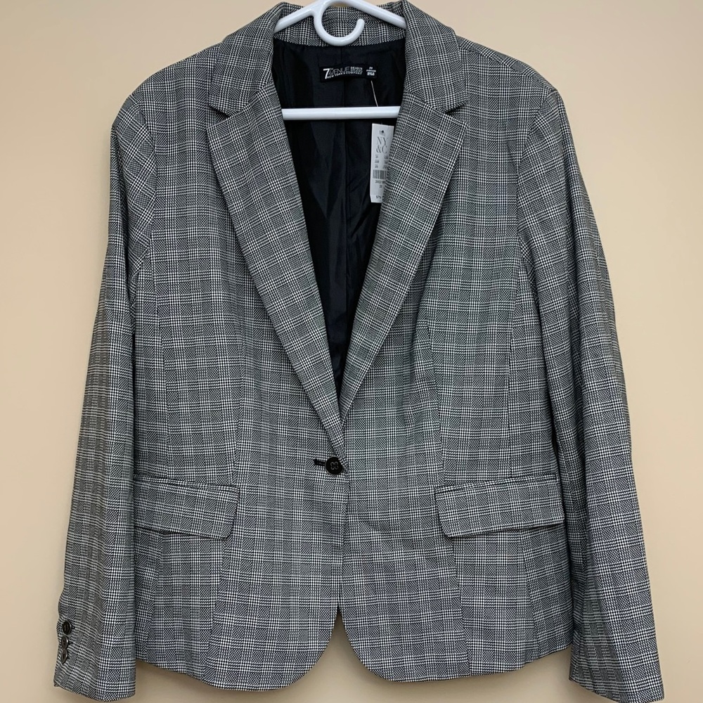 NY&CO suit jacket/blazer